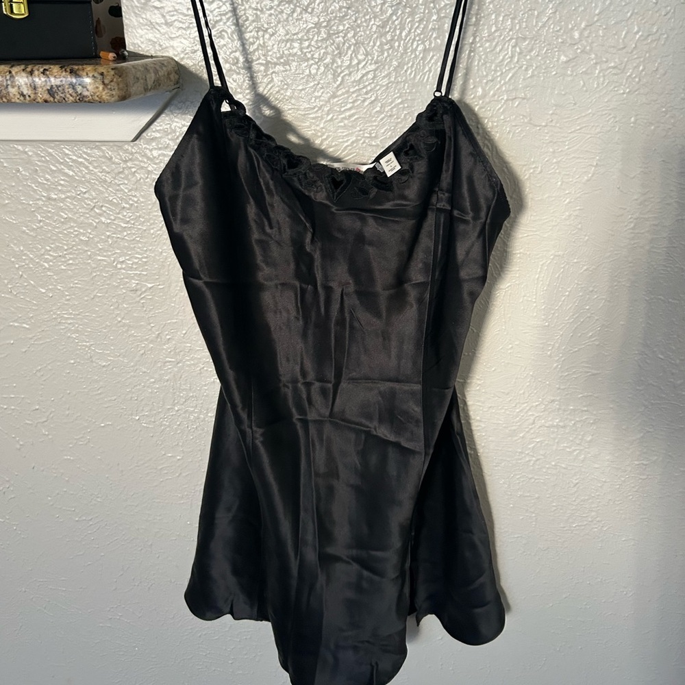 Vintage Heart Victoria Secret 100% Silk Dress Slip on